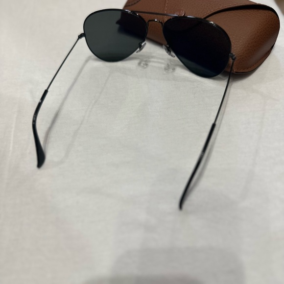 Black Ray Ban Aviator 56mm Large frame - Picture 3 of 3